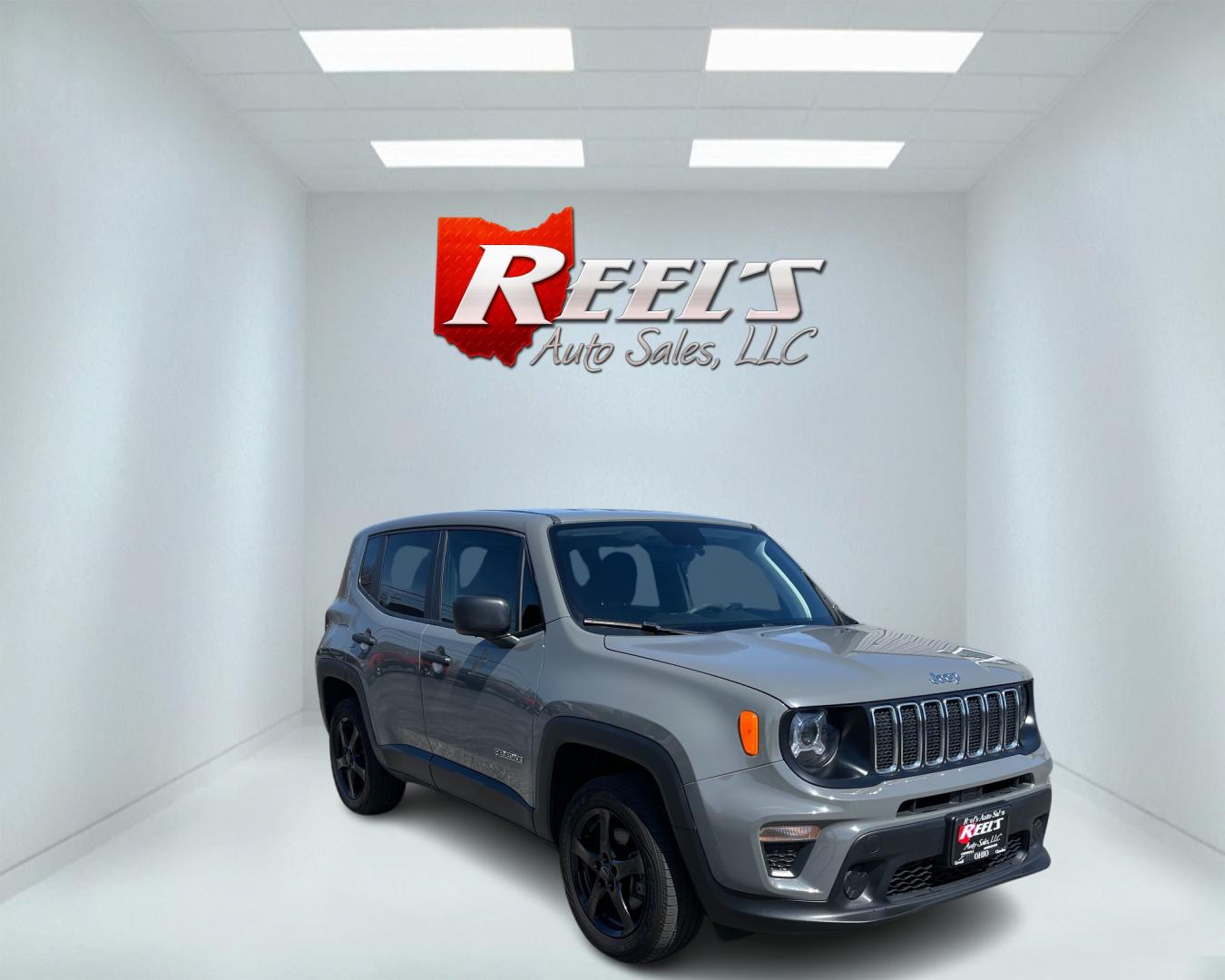 2020 Gray /Black Jeep Renegade Sport (ZACNJBABXLP) with an 2.4L I4 DOHC 16V Multi-Air engine, 9 Speed Automatic transmission, located at 11115 Chardon Rd. , Chardon, OH, 44024, (440) 214-9705, 41.580246, -81.241943 - Photo#2